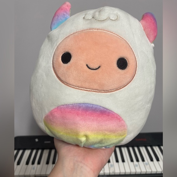 Yuri the yeti 8’ inch squishmallow! - Picture 1 of 2